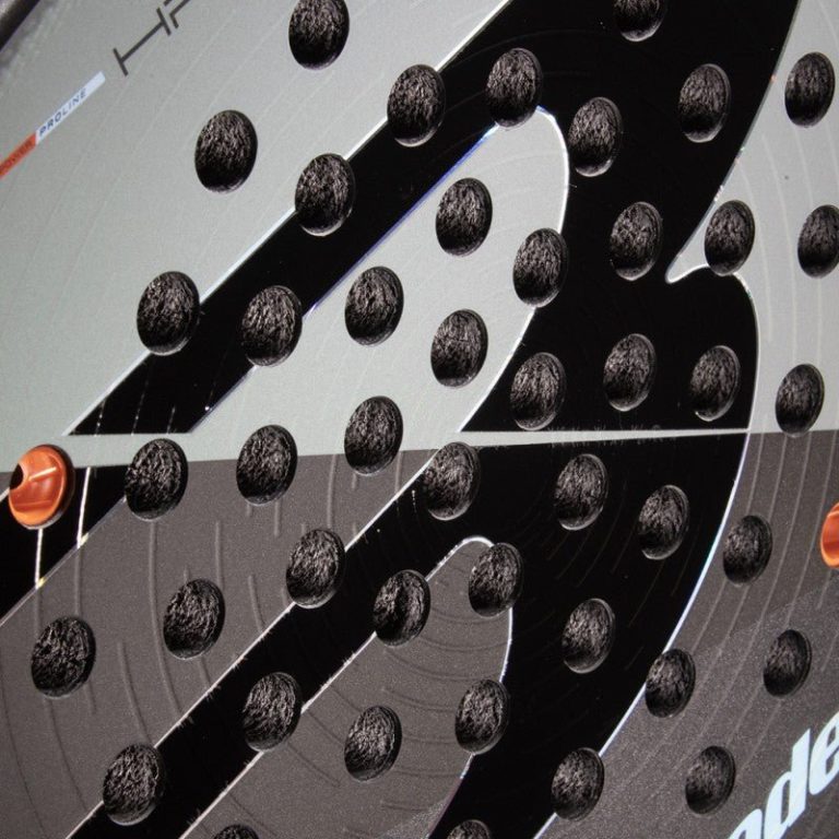 Bullpadel Hack 04 Comfort 2026